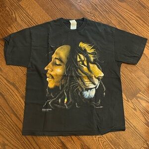 Bob Marley T-Shirt with Lion.